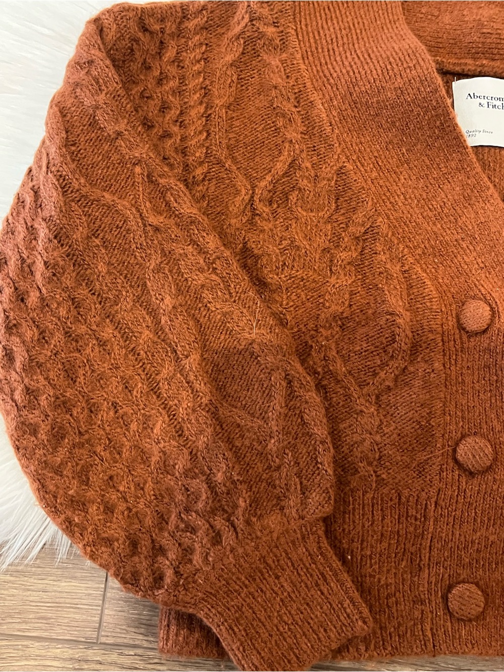 Abercrombie & Fitch Cable Knit Sweater Size M - Picture 2 of 7